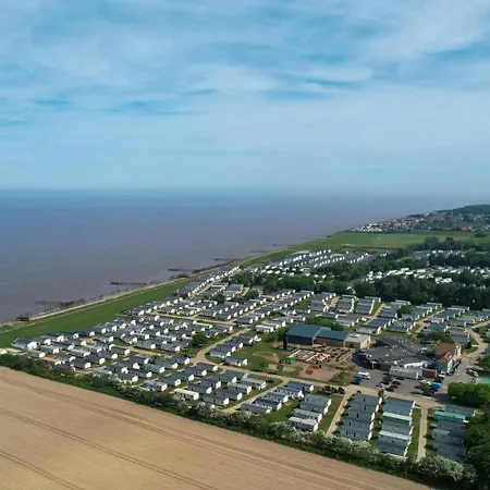 Luxury Lodge With Stunning Full Sea Views In Suffolk Ref 20234Bs Hopton on Sea Exterior photo