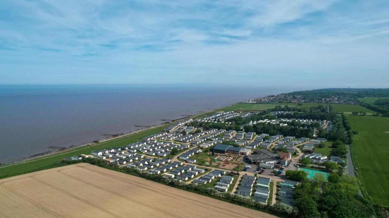 Lodge Luxury With Stunning Full Sea Views In Suffolk Ref 20234bs